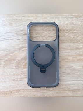 Torras OStand Q3 Air Shadow Black iPhone 17 Pro Case